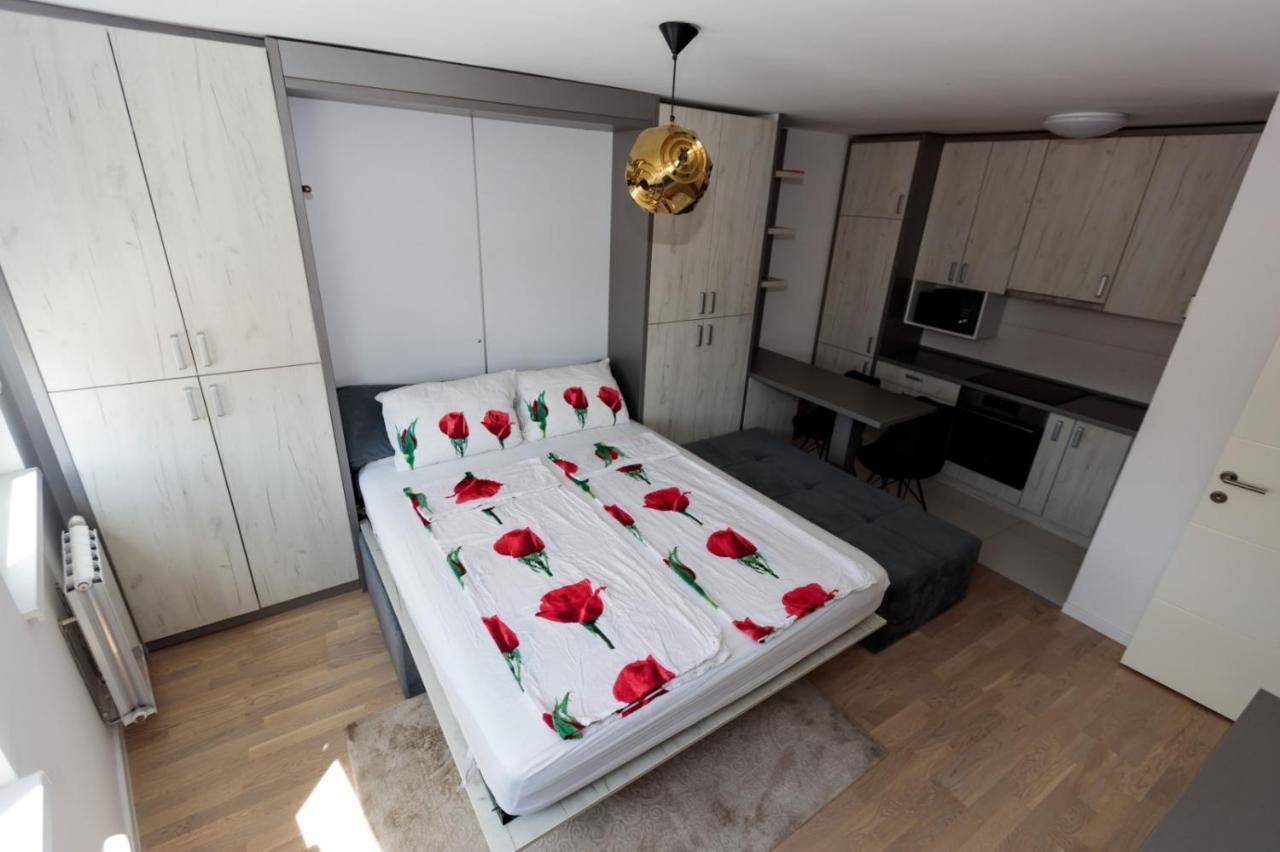 Apartman Skver توزلا المظهر الخارجي الصورة